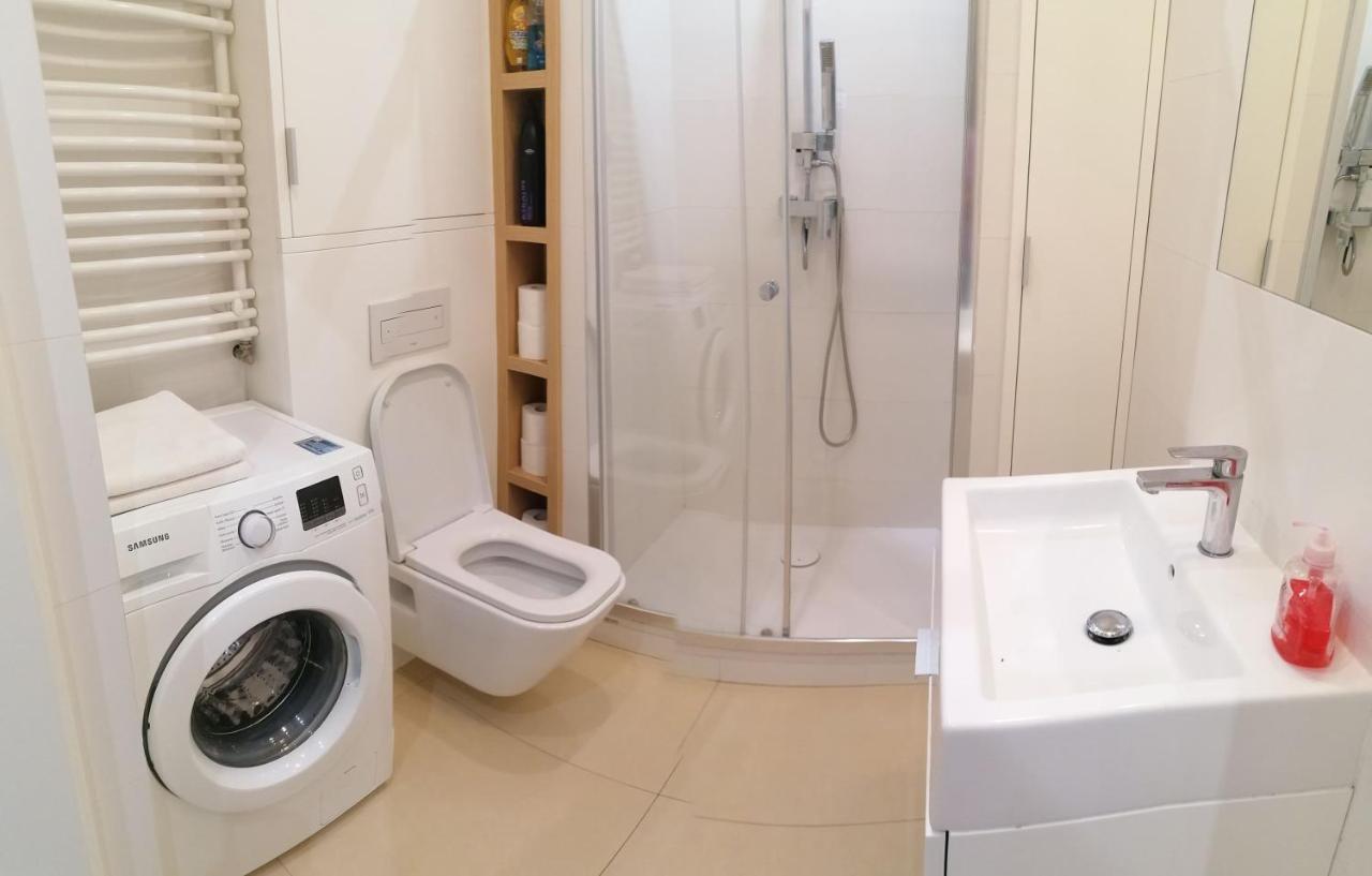 Apartamenty Warszawskie Delux Siedmiogrodzka Warsaw Luaran gambar